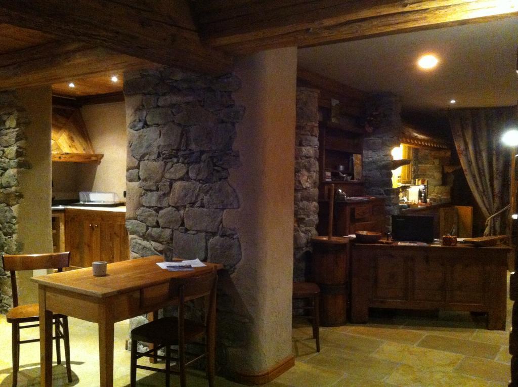 Les Trompeurs Chez Odette Bed & Breakfast Cogne Dış mekan fotoğraf