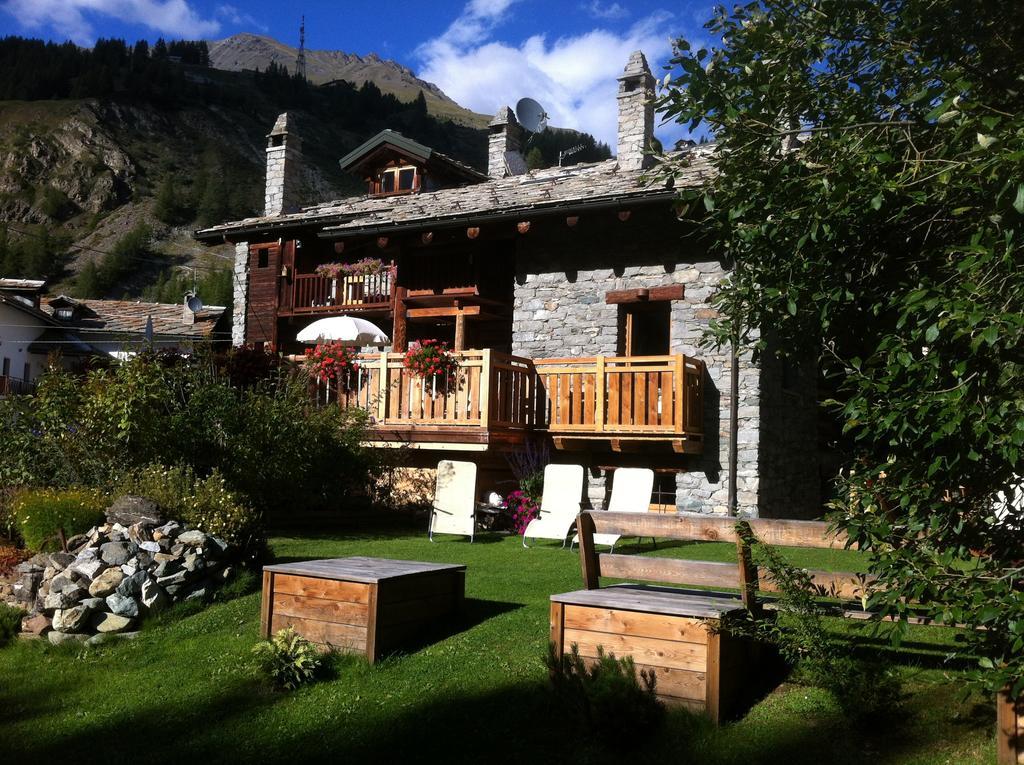 Les Trompeurs Chez Odette Bed & Breakfast Cogne Dış mekan fotoğraf