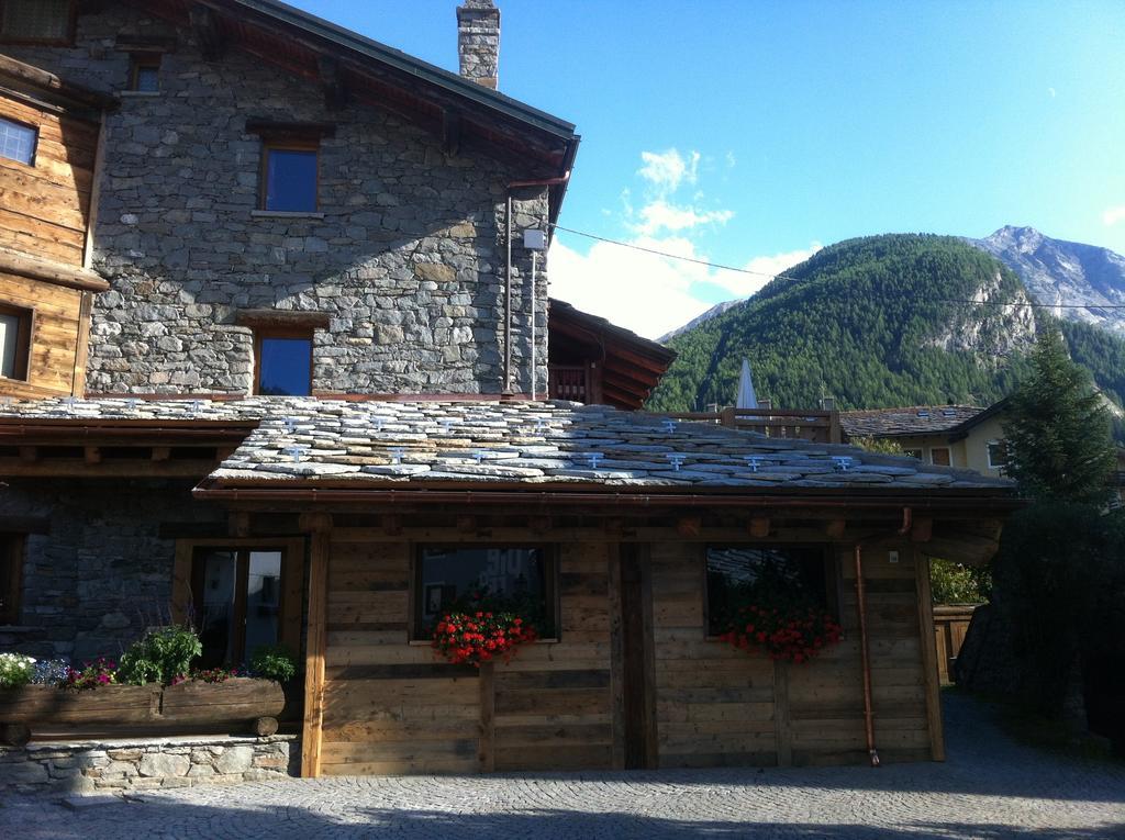 Les Trompeurs Chez Odette Bed & Breakfast Cogne Dış mekan fotoğraf